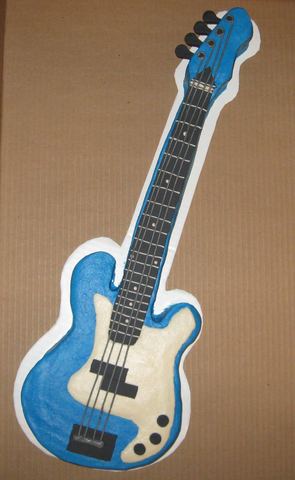 Bass Guitar — handmade cakes