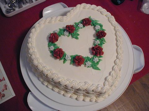 Heart with Roses — handmade cakes