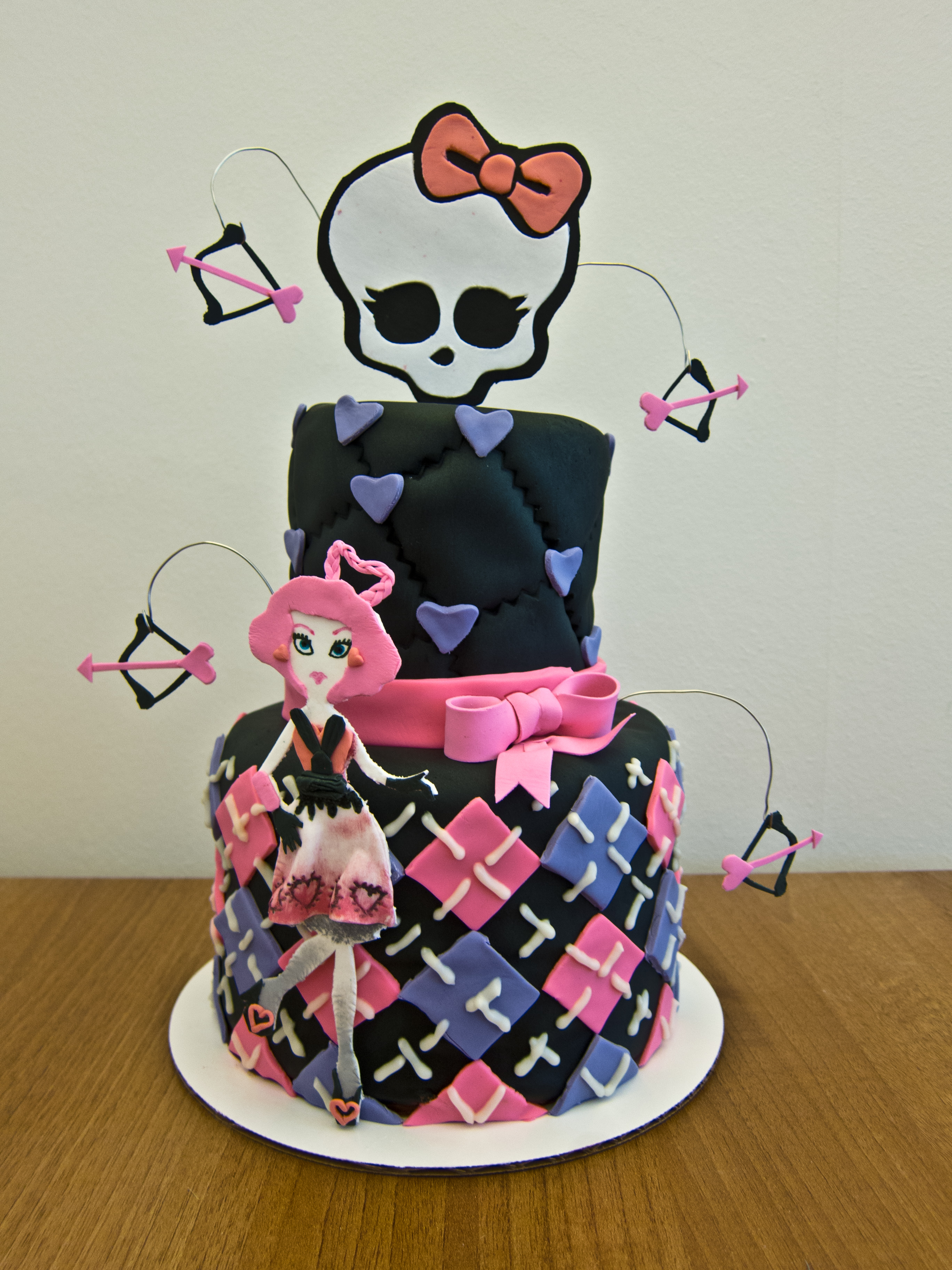 Monster High C.A. Cupid — full-size photo